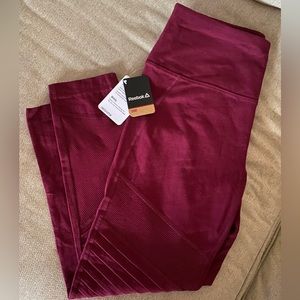 Reebok sport wicking leggings
